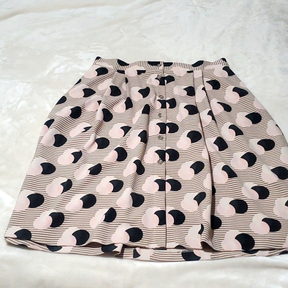 Skirt, full, bottom down front, elasticized back, size XL